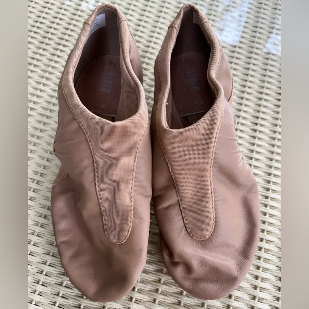Bloch Women’s Pulse Nude Jazz Shoe Size 7.5